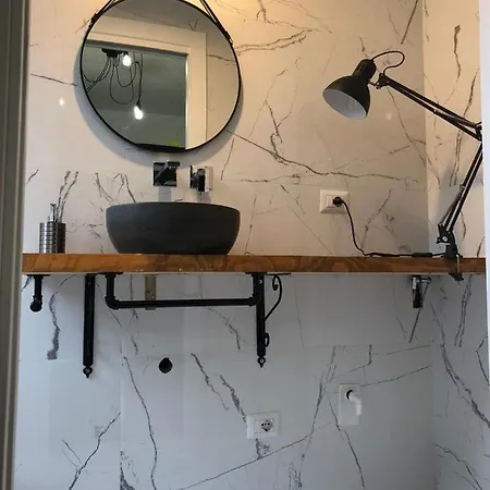 Trevi Industrial D Apartment *